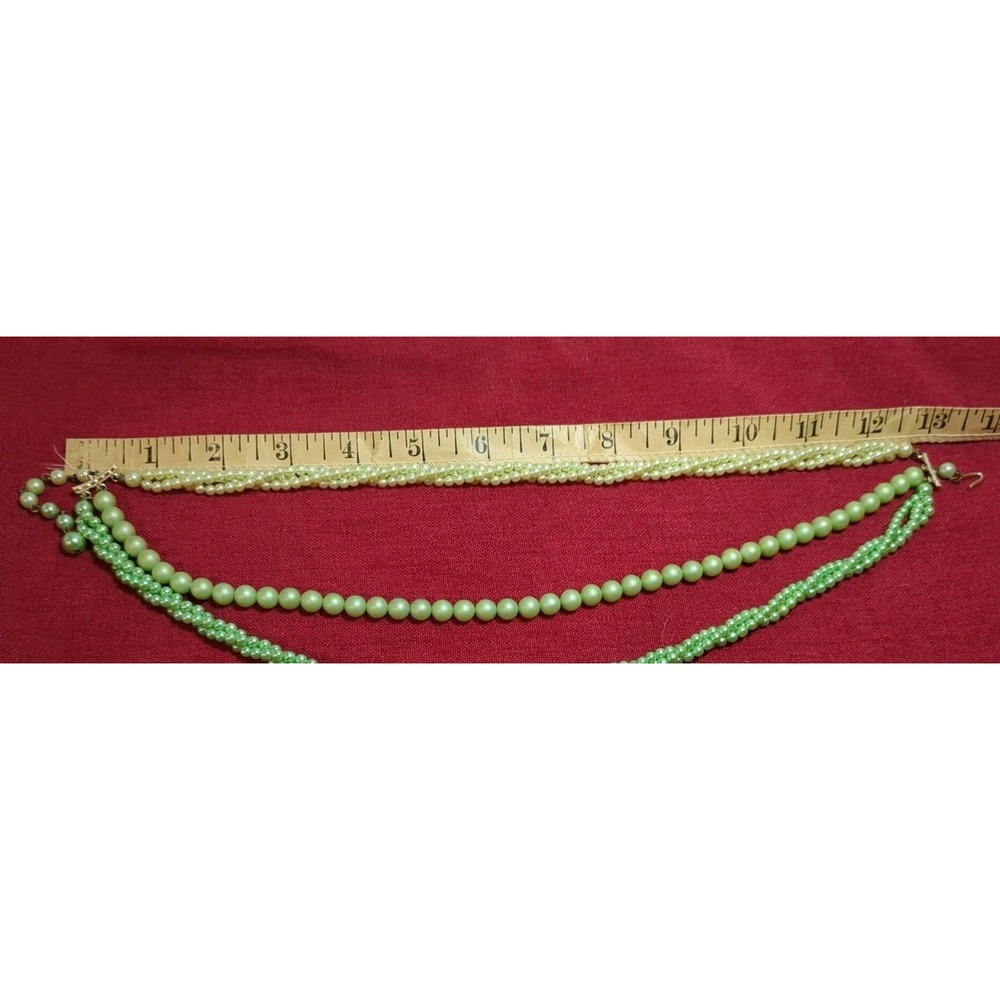 Vintage 3 Strand Green Faux Pearl Necklace - Picture 4 of 4